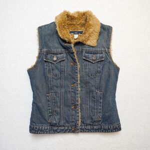 Vintage GAP Faux Fur Lined Denim Trucker Vest - Women’s Medium
